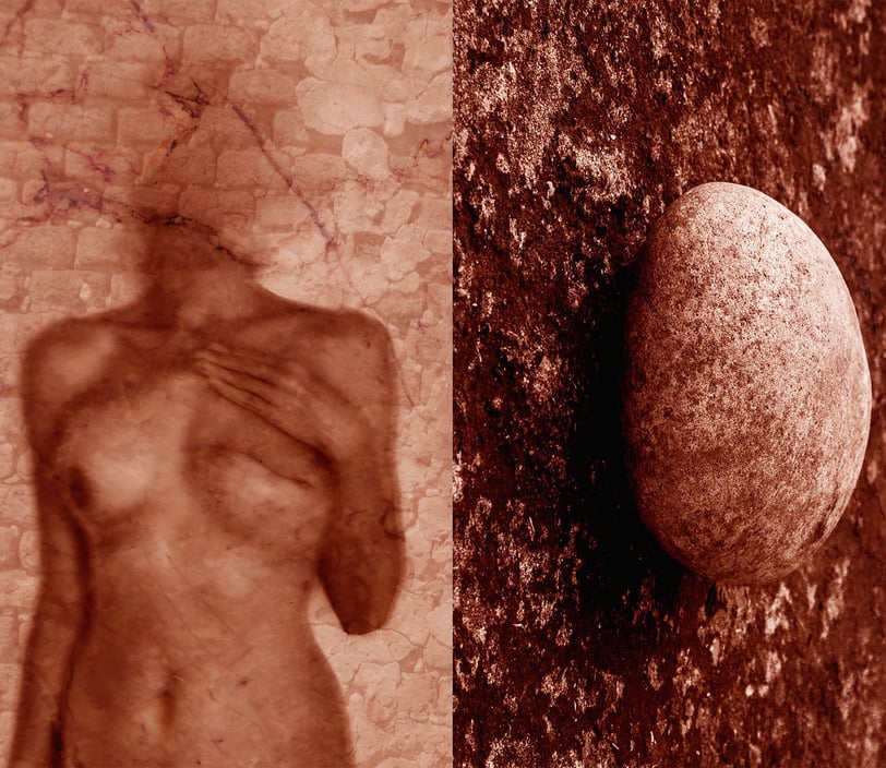 imagens de esculturas clássicas de mulheres produzidas a partir do reflexo em fragmentos de espelho