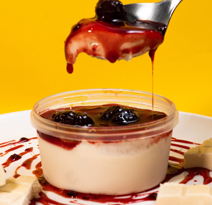 Pavê de frutas vermelhas Sr. Ogro São Paulo Irresistível