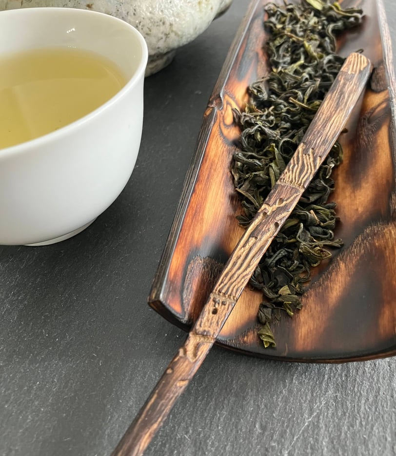 Feuilles de thés japonais kamairicha