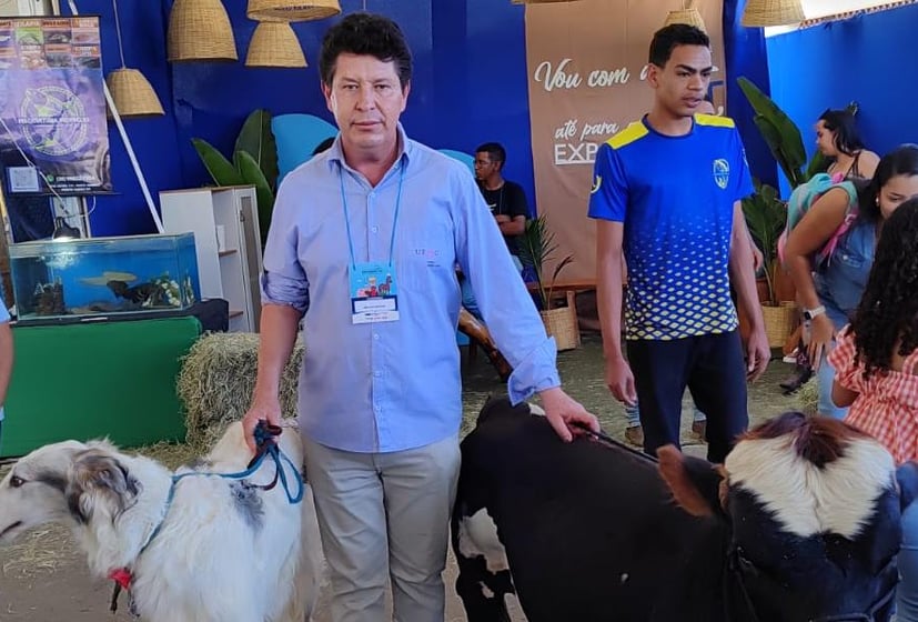 Délcio Rocha sugere criação de delegacia de proteção animal e posse de conselho e conselho m