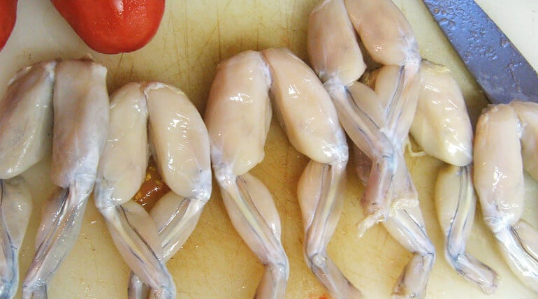 how to skin frog legs