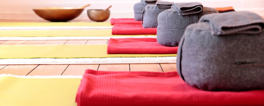 Meditasyon minderleri