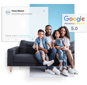 Família sentada em sofá limpo com arte gráfica ao lado e selo de avaliação 5 estrelas do Google.