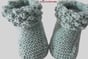 Chaussons verts modele layette bb tricot bebe fait main bleublancneige