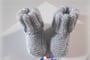 chaussons gris layette bb tricotée main