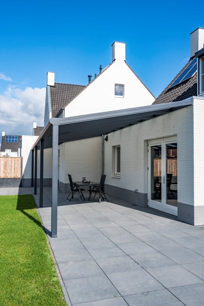 Portico carport driveway