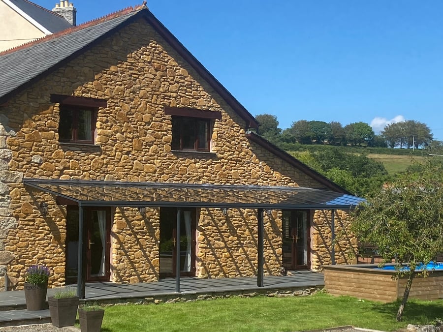 Harbour carport traditional home