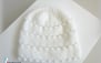 Bonnet blanc modele tricot bebe fait main