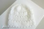 Bonnet blanc modele tricot bebe fait main