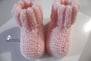 chaussons roses layette bb tricotée main