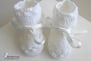 Chaussons blancs layette bb tricot fait main