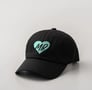 Gorra fina personalizada con diseño elegante, ideal para eventos exclusivos o como accesorio de moda