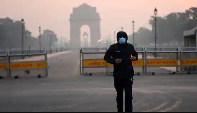 Delhi air pollution: Toxic smog blankets capital, Noida post-Diwali; AQI likely to worsen