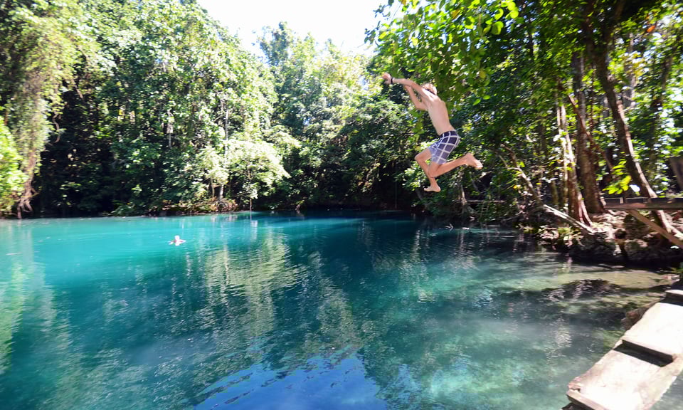 blue hole tour santo vanuatu