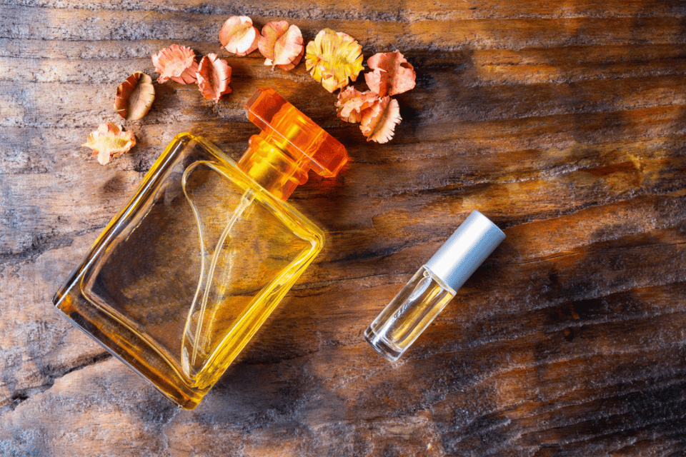 perfumes amaderados