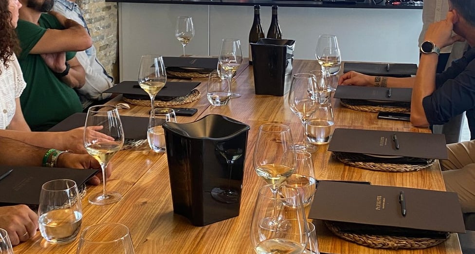 Momentos previos a una cata de Vino