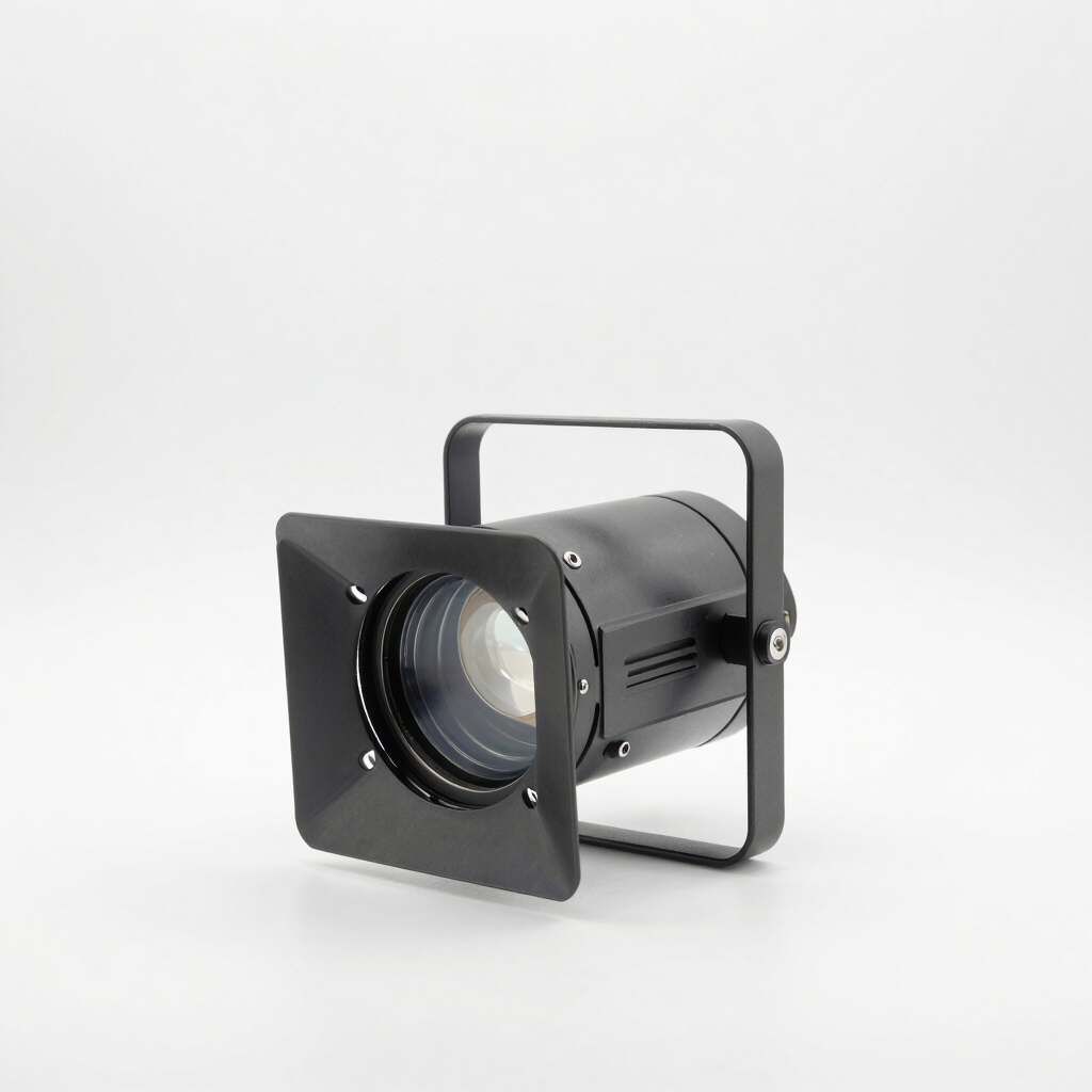 MagTrack Low-Voltage Magnetic Spotlight