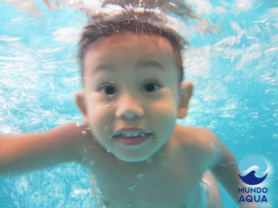 clases de natación para bebés en Mérida
