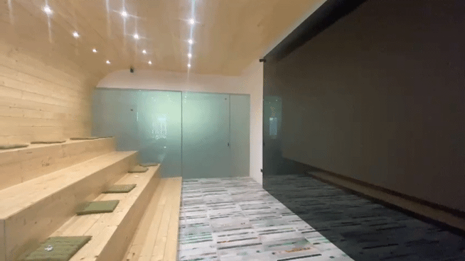 Smart glass for the bathroom Your bathroom, modern and functional Smart glass for the bathroom Tran