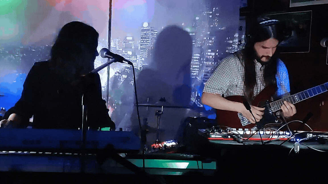 Miembros de kalokoro Teke en directo