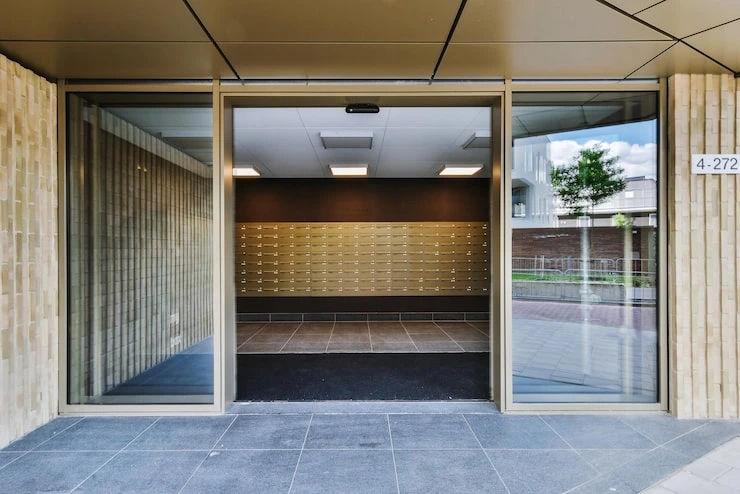 Puertas Eléctricas - Sistema de acceso automático para edificios comerciales e industriales