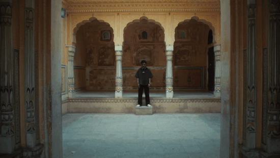 black and white bed linen