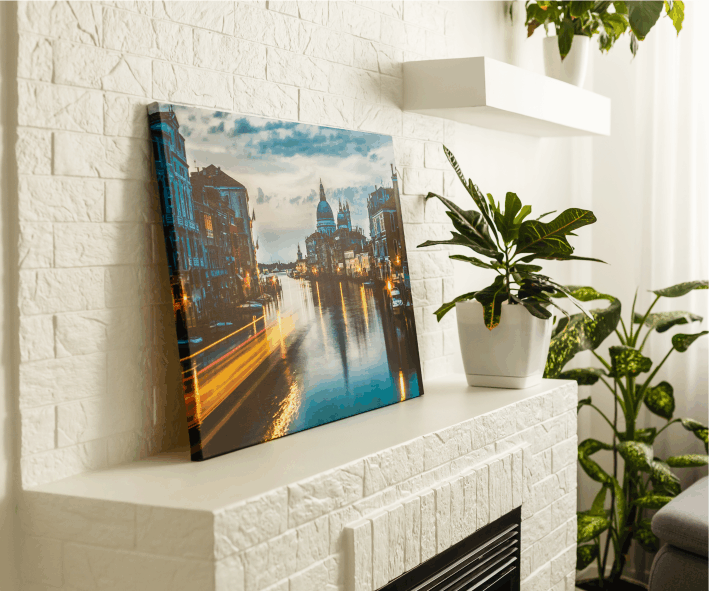 Quadro in tela CANVAS con cornice in legno da appendere
