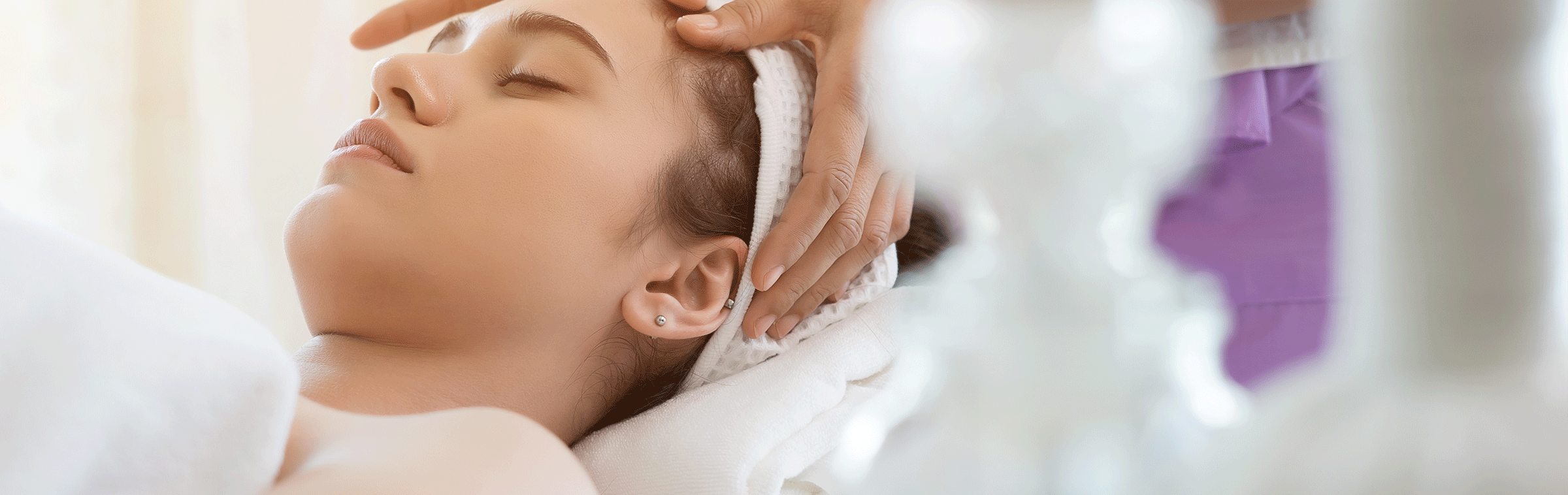 black and white bed linen