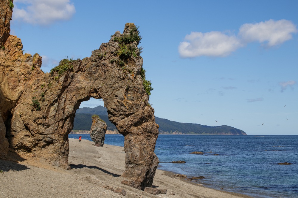 Мыс Великан арка