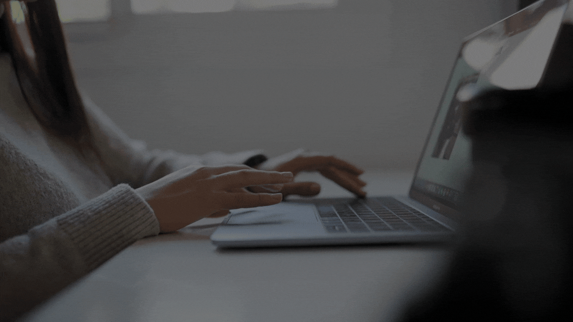 black and white bed linen