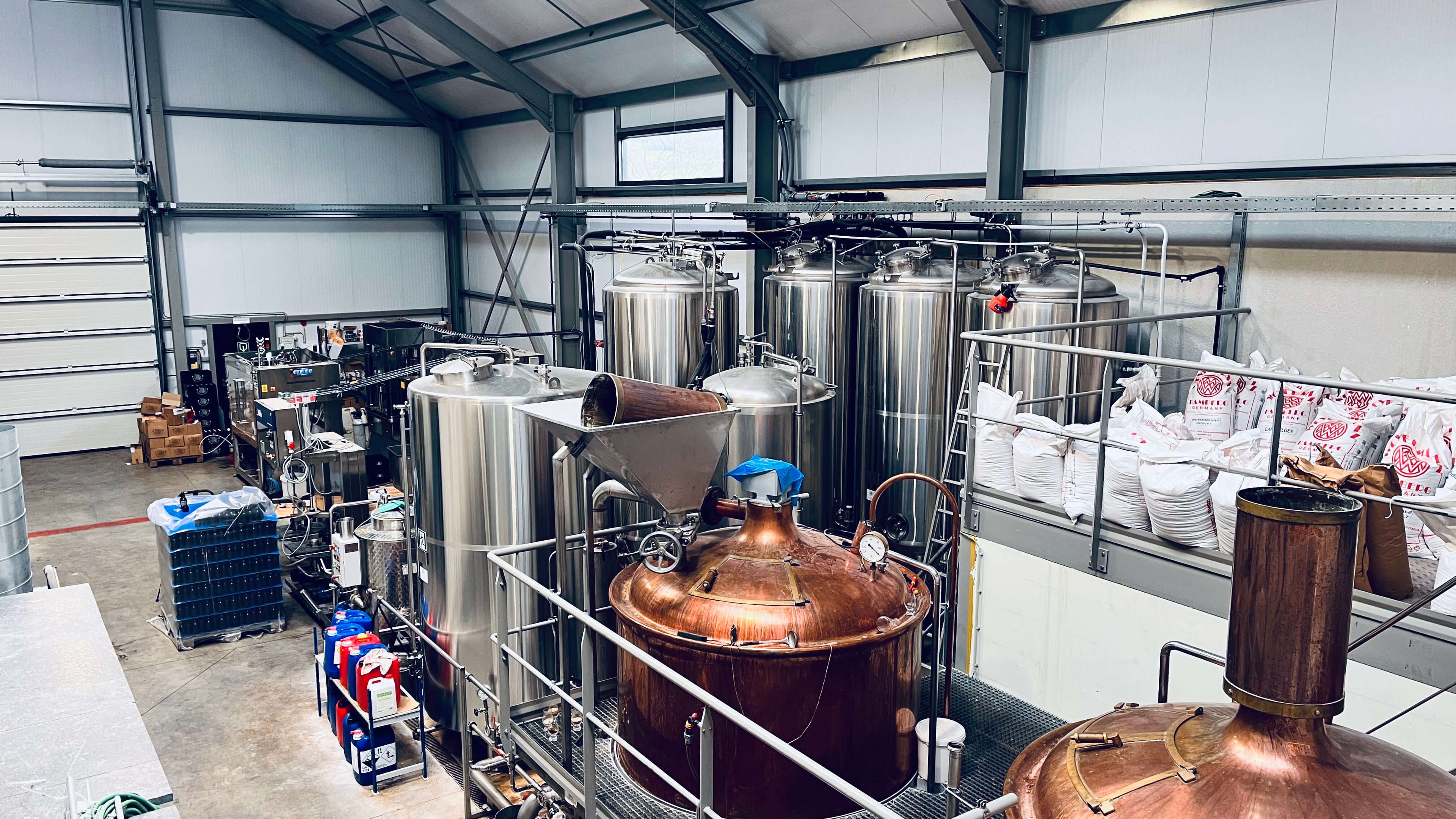 Dans la salle de brassage — Brasserie des Trévires