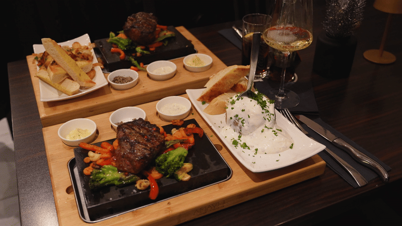 black and white bed linen